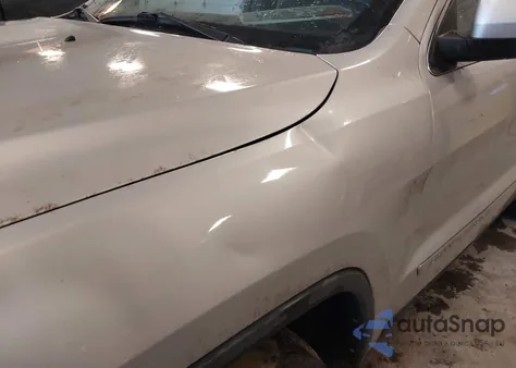 2012 Jeep Grand Cherokee Laredo z USA, uszkodzony, nr VIN 1C4RJFAG2CC245016